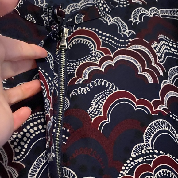 Express Patterned Blouse - Picture 3 of 4